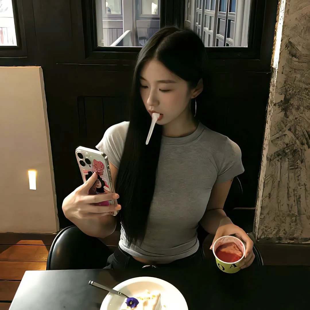 龙仁少女 海报